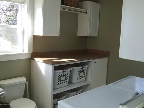 225 E Miller Rd, Lansing, MI 48911 photo 13