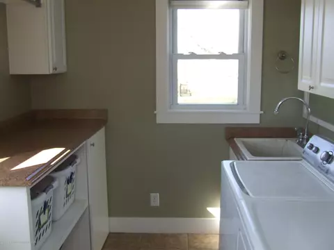 225 E Miller Rd, Lansing, MI 48911 photo 14