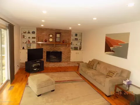 4354 Lee St, Holt, MI 48842 photo 9