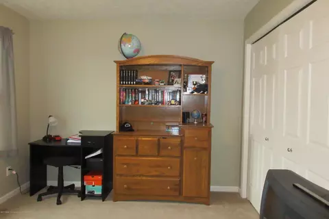 3902 Danbridge Rd, Lansing, MI 48906 photo 17