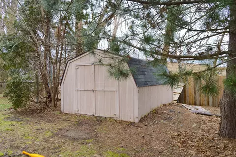 1952 Bloomfield Dr, Okemos, MI 48864 photo 26