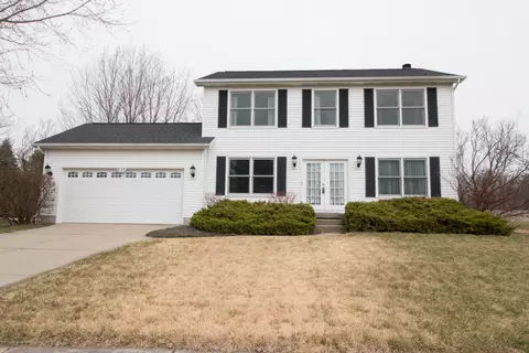 636 Earliglow Ln, Haslett, MI 48840 photo 1