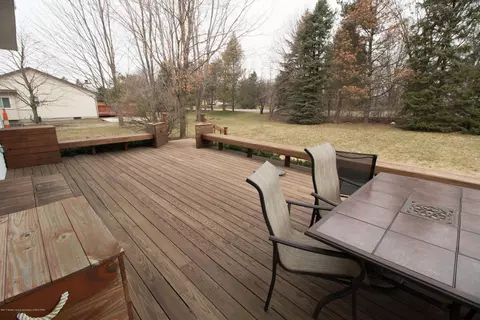 636 Earliglow Ln, Haslett, MI 48840 photo 17