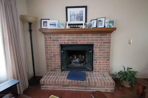 636 Earliglow Ln, Haslett, MI 48840 photo 3