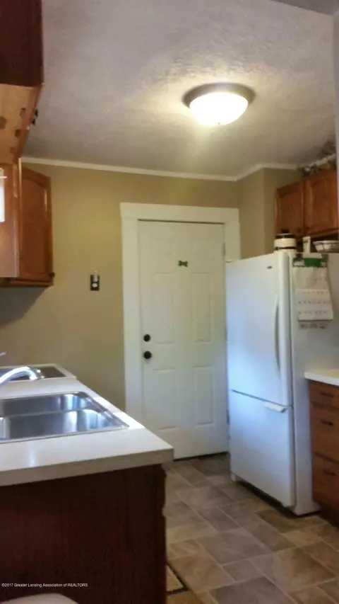 622 Cooper Ave, Lansing, MI 48910 photo 8