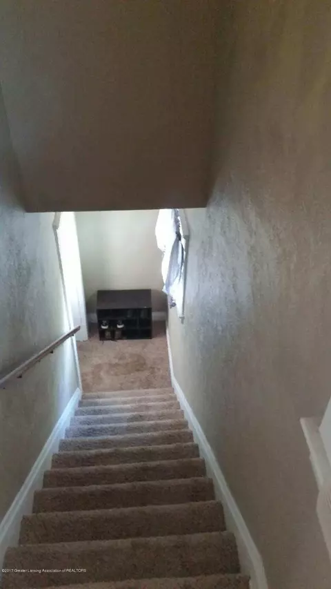 622 Cooper Ave, Lansing, MI 48910 photo 9
