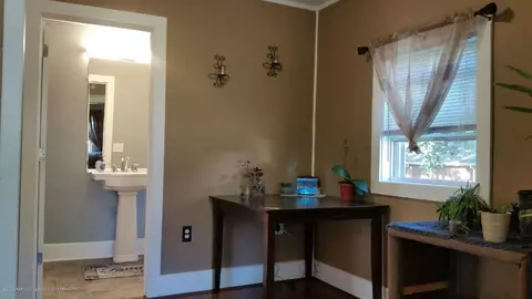 622 Cooper Ave, Lansing, MI 48910 photo 6