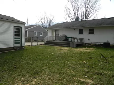 3330 Argyll Dr, Lansing, MI 48911 photo 2