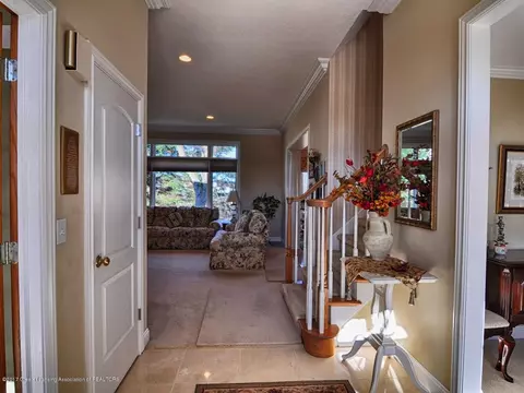 5542 Star Flower Dr, Haslett, MI 48840 photo 4