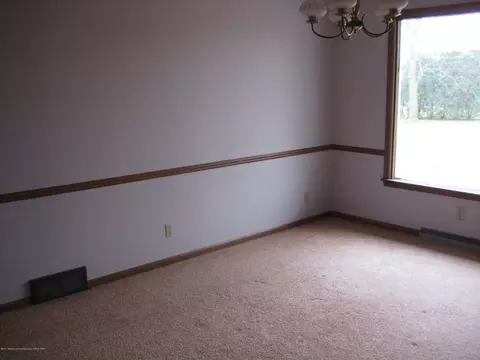 11888 E Andre Dr, Grand Ledge, MI 48837 photo 7
