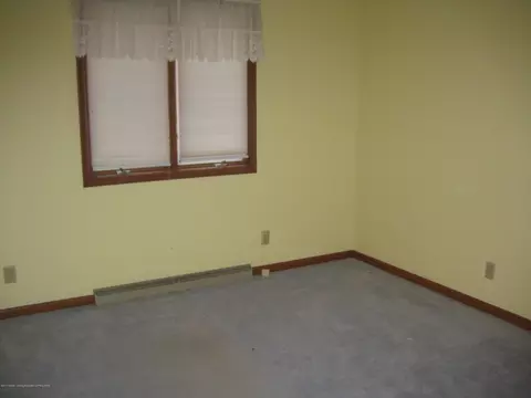 11888 E Andre Dr, Grand Ledge, MI 48837 photo 3