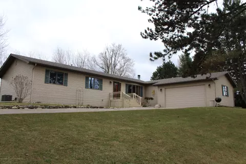 13909 Webster Rd, Bath, MI 48808 photo 1
