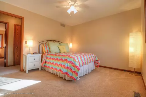 1145 River Oaks Dr, Dewitt, MI 48820 photo 9