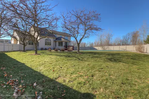 1145 River Oaks Dr, Dewitt, MI 48820 photo 2