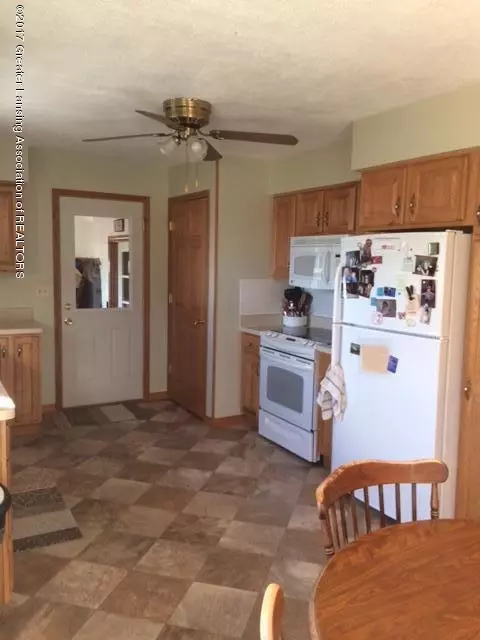7445 W Maple Rapids Rd, Saint Johns, MI 48879 photo 5