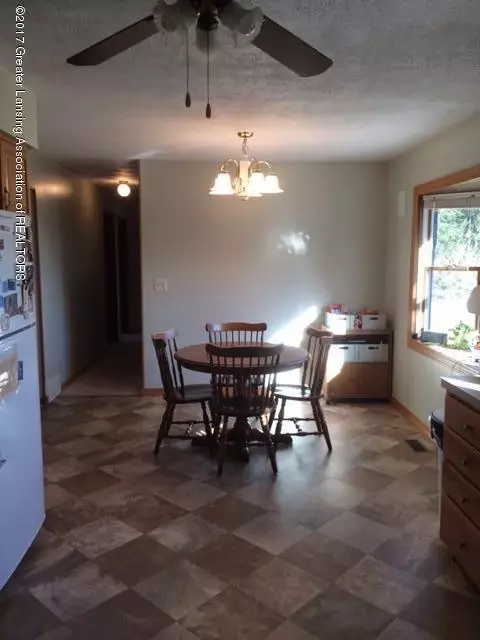 7445 W Maple Rapids Rd, Saint Johns, MI 48879 photo 4