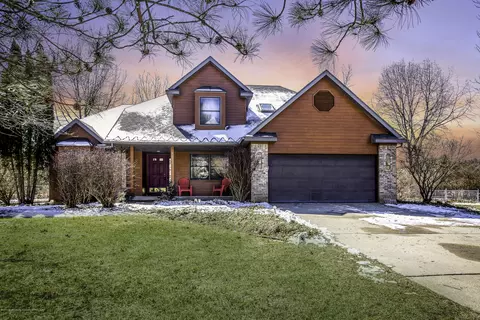 9822 Missaukee Ln, Haslett, MI 48840 photo 1
