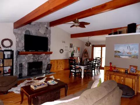 3232 Pickwick Pl, Lansing, MI 48917 photo 2