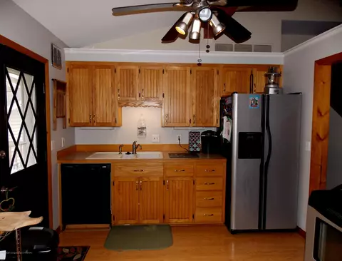3232 Pickwick Pl, Lansing, MI 48917 photo 4