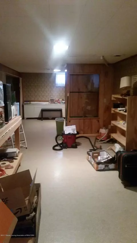 1908 Pleasant View Ave, Lansing, MI 48910 photo 16
