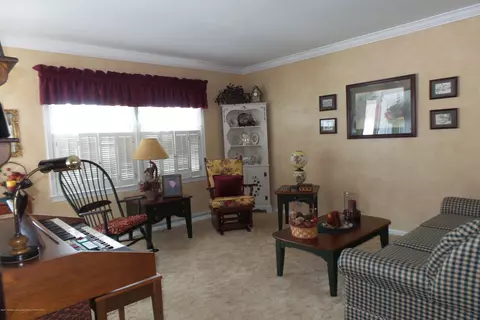 3415 Springbrook Ln, Lansing, MI 48917 photo 3