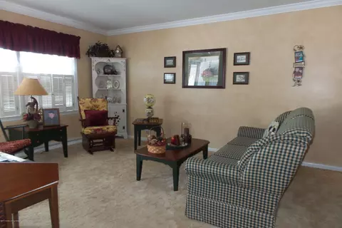 3415 Springbrook Ln, Lansing, MI 48917 photo 2