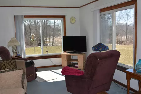 12325 Center Rd, Bath, MI 48808 photo 11