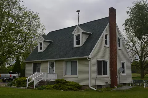 12325 Center Rd, Bath, MI 48808 photo 2