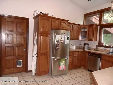 13601 S Grange Rd, Eagle, MI 48822 photo 3