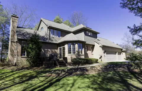 1843 Cimarron Dr, Okemos, MI 48864 photo 4
