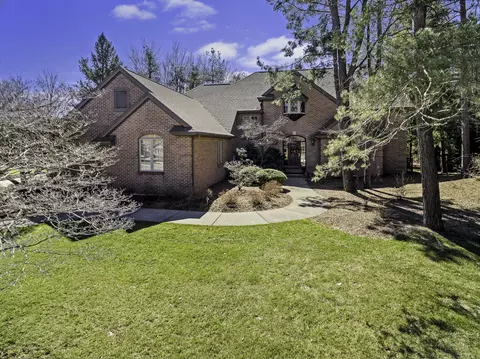 1843 Cimarron Dr, Okemos, MI 48864 photo 1