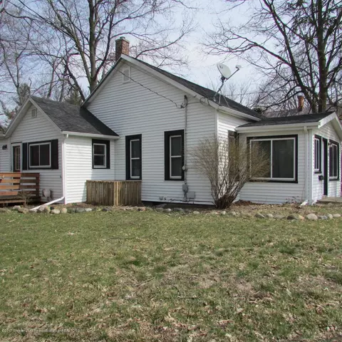 505 E Ash St, Mason, MI 48854 photo 2