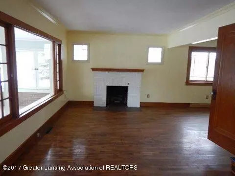 722 Robins, Lansing, MI 48917 photo 10