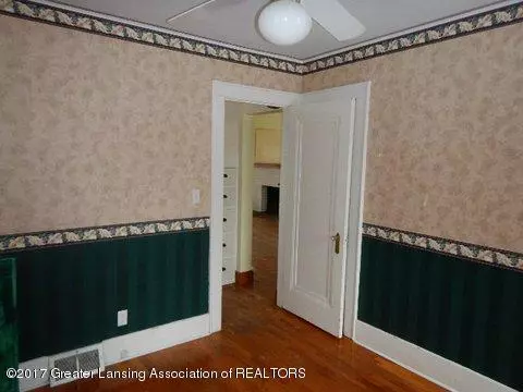 722 Robins, Lansing, MI 48917 photo 18