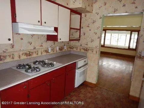 722 Robins, Lansing, MI 48917 photo 5