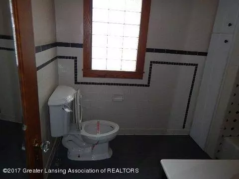722 Robins, Lansing, MI 48917 photo 12