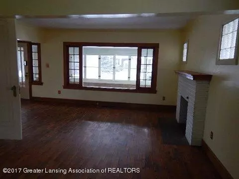 722 Robins, Lansing, MI 48917 photo 9