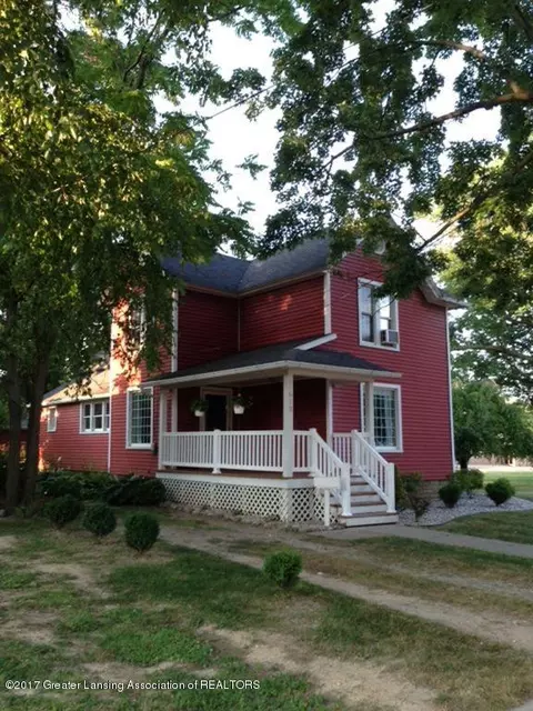 613 E Center St, Ithaca, MI 48847 photo 1