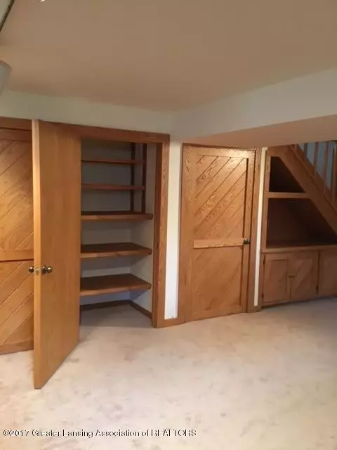 1140 Woodside Dr, Haslett, MI 48840 photo 27