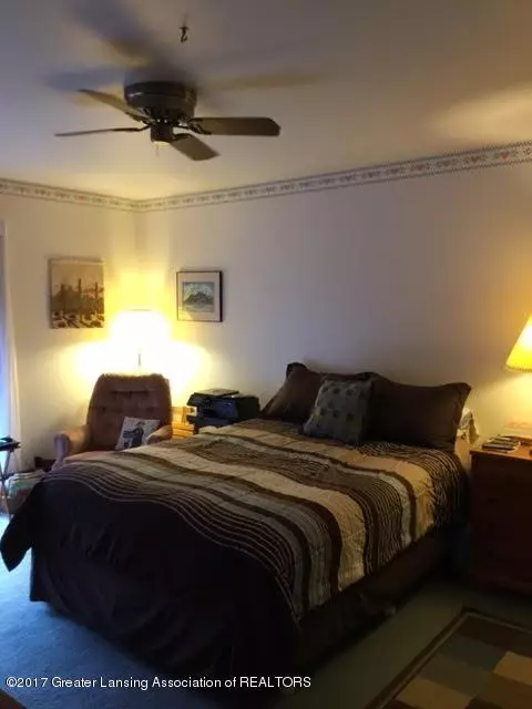 1140 Woodside Dr, Haslett, MI 48840 photo 22