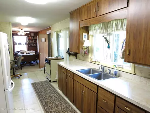 1481 W Webb Rd, Dewitt, MI 48820 photo 14