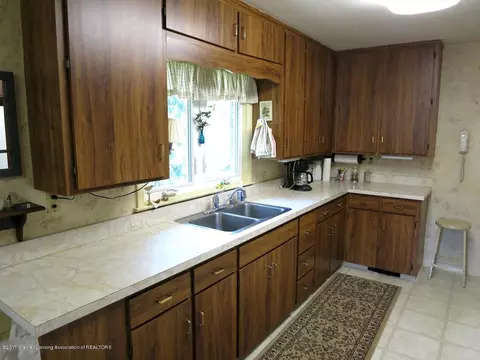 1481 W Webb Rd, Dewitt, MI 48820 photo 12