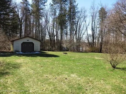 1481 W Webb Rd, Dewitt, MI 48820 photo 4