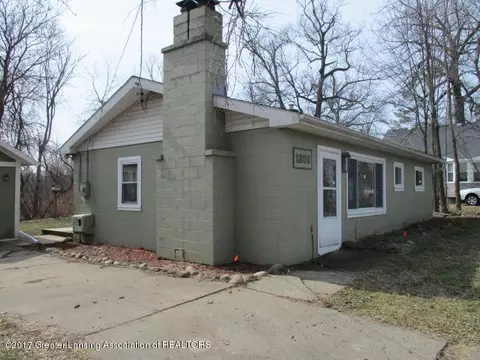 1351 Hickory Is, Haslett, MI 48840 photo 2
