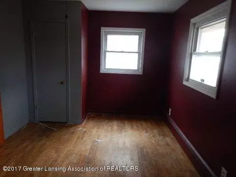 2015 W Maple St, Lansing, MI 48915 photo 9