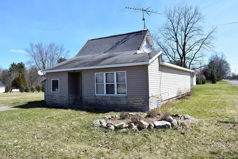 506 N Eifert Rd, Mason, MI 48854 photo 3