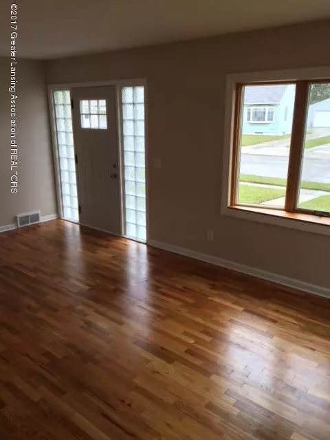 809 Andrus Ave, Lansing, MI 48917 photo 4