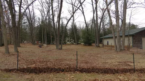3525 Woods Rd, Harrison, MI 48625 photo 21