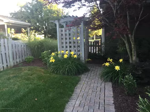 640 Canoga Ln, Haslett, MI 48840 photo 57