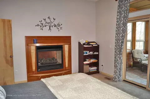 402 W Dill Dr, Dewitt, MI 48820 photo 17
